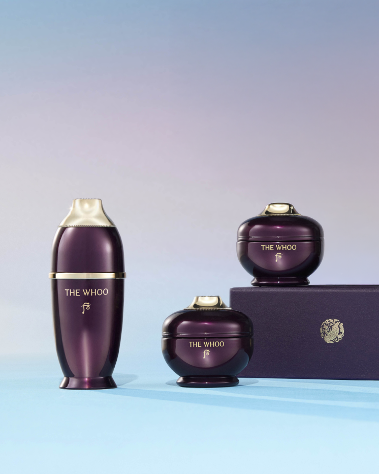 Imperial Youth Timeless Ritual Kit - THE WHOOcosmetic texture